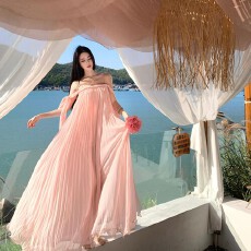 批发实拍粉樱飞舞夏日绝美海边度假轻熟小众不撞款粉色长款<b class='q'>吊带</b>连衣裙