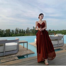 批发实拍惊鸿裙 露思同款性感露背<b class='q'>连衣裙</b>氛围度假裙吊带<b class='q'>长裙</b>