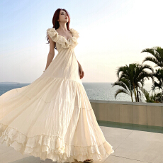 批发<b class='q'>泰国</b>三亚海边度假V领荷叶边大摆长裙2026夏季连衣裙