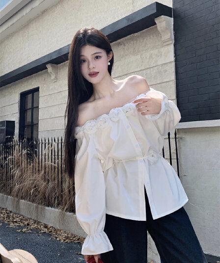 실사 정가 프랑스식 달콤함 꽃 장식 오프숄더 흰 셔츠 여성 긴 소매 품격 루즈핏 맨위