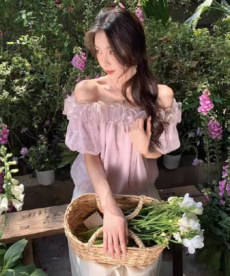 아름다움 기절 여름 새로운 패션 작은 대중 낭만적 인 기질 레이스 망사 오프숄더 작은 셔츠