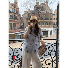 批发通勤蓝色法式<b class='q'>衬衫</b>女春夏新款度假小众树叶条纹开衫<b class='q'>衬衣</b>