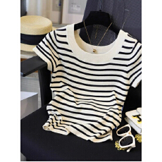 批发黑白<b class='q'>条纹</b>正肩短袖t恤女夏季薄款法式高级感冰丝<b class='q'>针织衫</b>小个子上衣