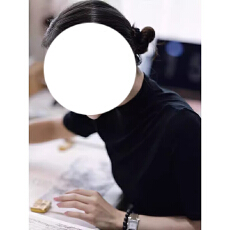 批发黑色半高领针织短<b class='q'>袖</b>t恤女早秋新款爆款高级感修身内搭五分<b class='q'>袖</b><b class='q'>上衣</b>