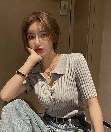 인터넷 유명인 회색 레트로 몸매 가꾸기 얼음 실크 니트 스웨터 polo 폴로 칼라 여름 하이웨이스트 쇼트 스타일 반팔 티셔츠 여성 셔츠