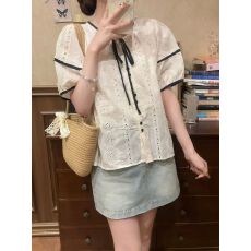 批发温柔风复古<b class='q'>刺绣</b>气质甜美短袖撞色圆领泡泡袖系带别致<b class='q'>衬衫</b>上衣女夏