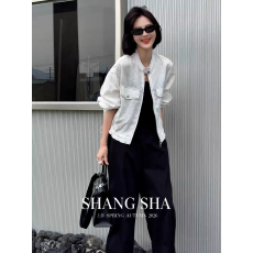 批发夏季独特漂亮上衣韩系小众不撞款时髦洋气小个子白色亚麻短款外套