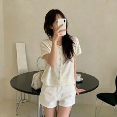 批发法式白色镂空钩花短袖针织<b class='q'>开衫</b><b class='q'>女</b>夏修身气质上衣