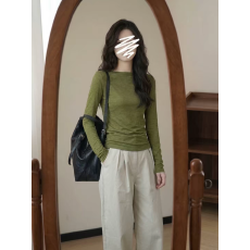 批发绿色圆领长袖针织衫女秋冬穿搭显瘦气质内搭打底衫<b class='q'>百搭</b>巨好看上衣