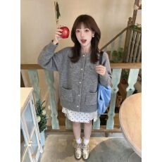 批发韩系<b class='q'>甜美</b>风秋季新款粉色带口袋纽扣立体花朵装饰少女感针织开衫女