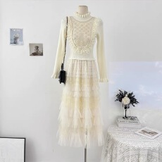 批发2025年秋冬新款法式温柔花边蕾丝连衣裙新中式盘扣加绒裙子