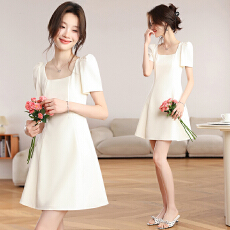 批发实拍减龄少女风白色<b class='q'>公主裙</b><b class='q'>礼服</b>小个子收腰甜美泡泡袖法式连衣<b class='q'>裙</b>女