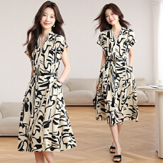批发实拍 妈妈装中老年时尚女装高档中老年女装气质收腰显瘦连衣裙子