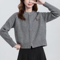 批发杏色拉链毛衣外套女2026秋冬新款复古圆领<b class='q'>针织</b>开衫小个子短上衣