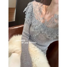 批发法式纯欲甜美风立体蕾丝拼接一字肩针织衫女秋冬修身毛衣打底衫