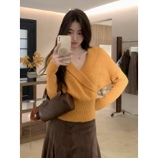 批发法式V领长袖<b class='q'>针织衫</b>女秋冬宽松慵懒风软糯毛衣高级感打底气质上衣