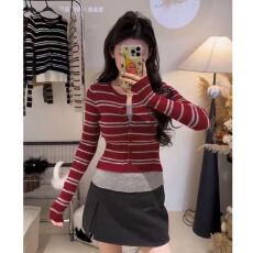 批发复古撞色条纹假两件针织衫女秋冬设计感<b class='q'>修身</b>显瘦短款内搭打底上衣