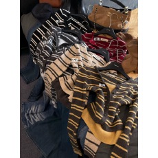 批发2025冬季新款洋气复古百搭显瘦条纹假两件针织衫毛衣