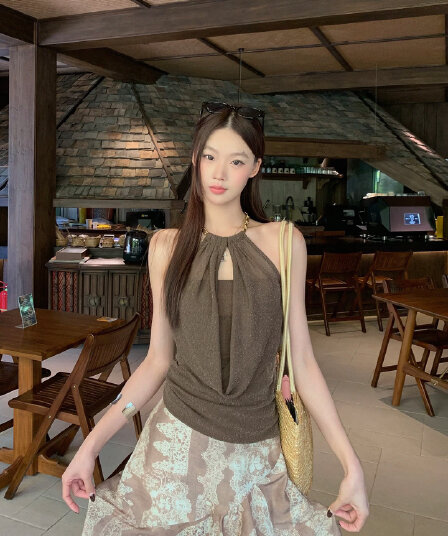 레드 맨 파빌리온 캐미솔 여름 외출용 핫걸 착용 가져 가라. 백리스 디자인 센스 몸매 가꾸기 쇼트 스타일 민소매 행침 목 맨위