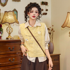 批发扣子家青瓷凝雾港风复古秋<b class='q'>冬</b>穿搭衬衫马甲两件套百搭新款上衣