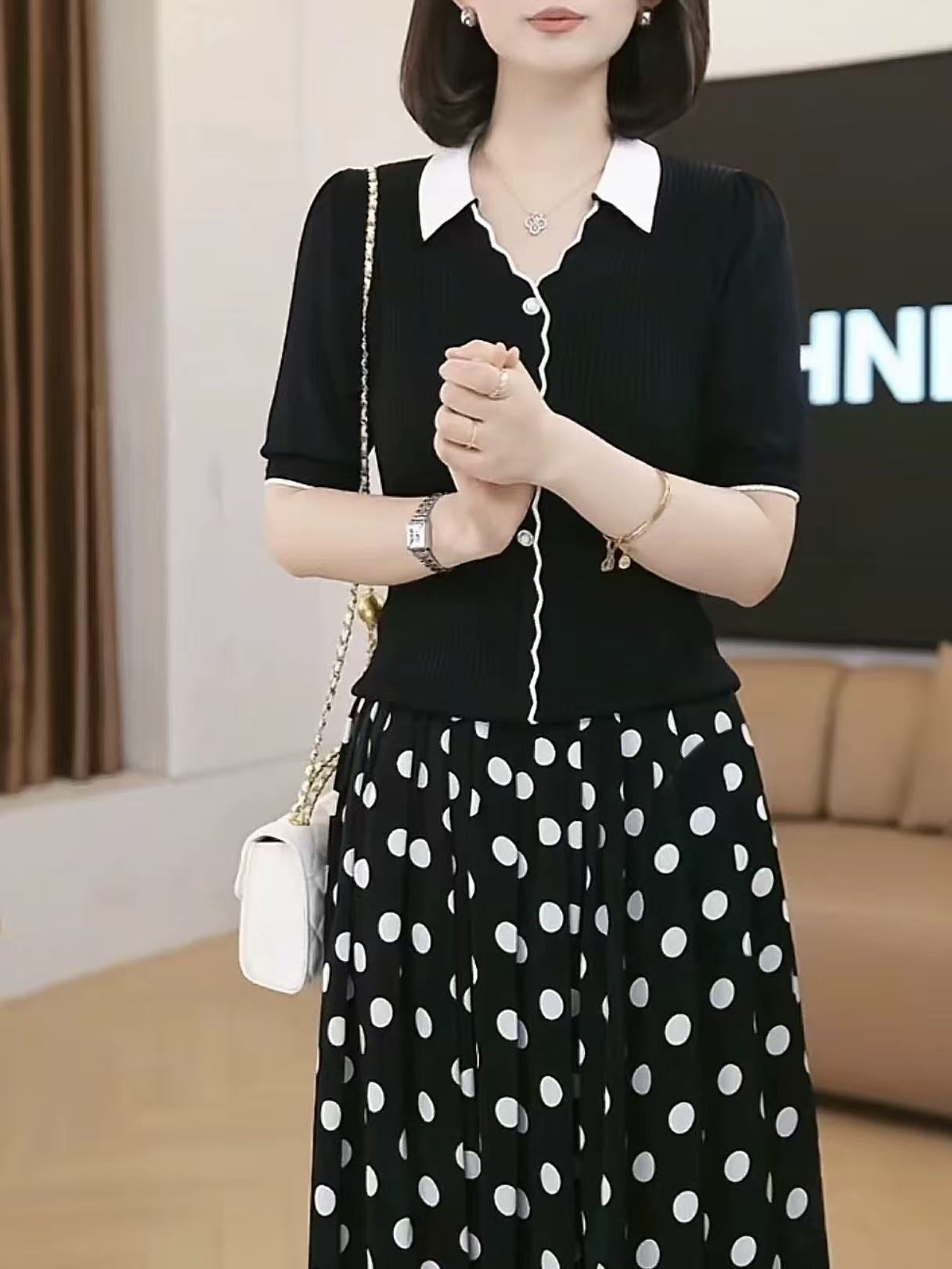 폴로 칼라 배색 얼음 실크 니트 반팔 여성 여름 새로운 V넥 단추 풀오버 티셔츠 품격 맨위