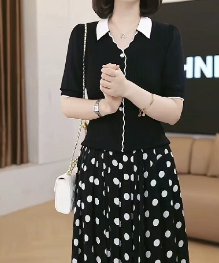 폴로 칼라 배색 얼음 실크 니트 반팔 여성 여름 새로운 V넥 단추 풀오버 티셔츠 품격 맨위