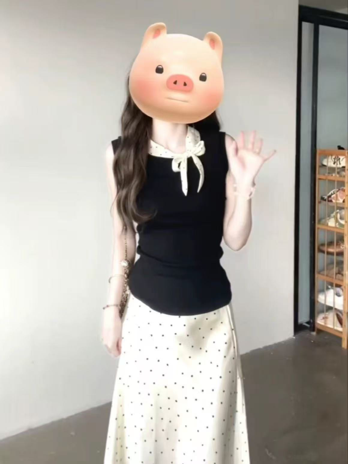 프랑스식 그는 벤 바람 나비 매듭 민소매 조끼 여성 여름 순수한 욕망 바람 섹시함 몸매 가꾸기 차가운 매운맛 chic 검정색 맨위