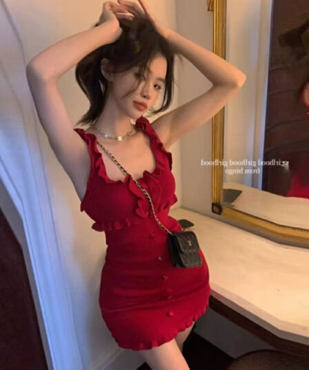 순수한 욕망 달콤한 매운맛 프릴 니트 슬립 여성 드레스 여름 디자인 센스 작은 대중 몸매 가꾸기 빨간색 타이트 스커트 미니 스커트
