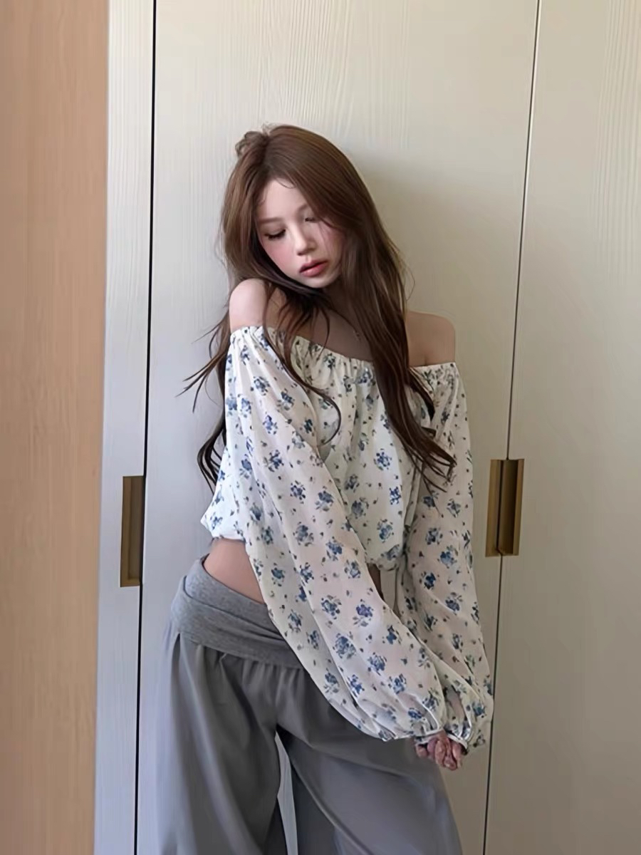 tongiiuu 마이크로 달콤한 마드리드 프랑스식 오프숄더 펌프 Pleat 꽃무늬 맨위 여성 디자인 센스 긴팔 작은 셔츠