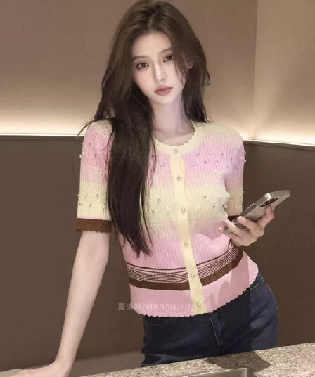 2026 여름 새로운 패치워크 색상 니트 스웨터 오픈 가디건 여성용 짧은 소매 비즈 박기 몸매 가꾸기 허리 수축 맨위 품격 티셔츠 질감