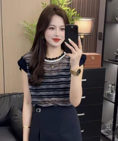한 부서 배색 스트라이프 Feifei 소매 얼음 실크 니트 스웨터 여성 2026 여름 새로운 슈퍼 잘 생긴 폭발 다용도 맨위