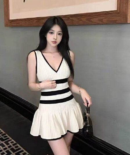 화이트 V넥 슬립 주름 패치워크 여성 드레스 여름 허리 수축 품격 천 골드 명문 여성 핫걸 패션 미니 스커트
