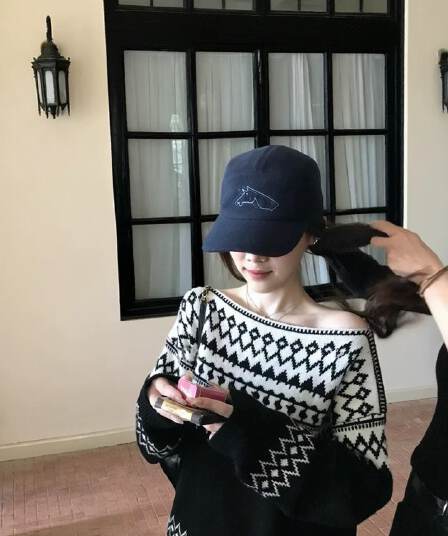 검정색 보트 칼라 공정한 섬 자카드 스웨터 여자 가을 겨울 루즈핏 외출용 느긋한 바람 긴팔 풀오버 니트 스웨터 맨위