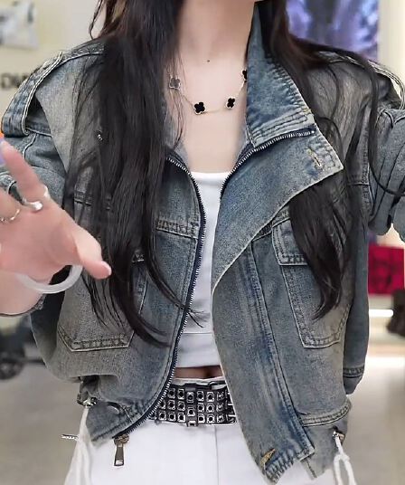 레트로 쇼트 스타일 파란색 데님 여성 코트 봄 가을 2026 새로운 슈퍼 화재 한 부서 펌프 로프 디자인 센스 맨위 재킷