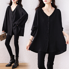 批发实拍2026年早<b class='q'>秋</b>新款设计感V领大码气质时尚百搭宽松显瘦洋气衬衫