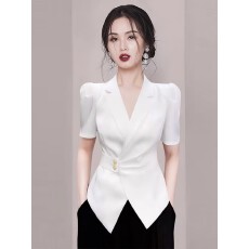 批发法式别致高级感白色衬衫女2025夏季新款气质小众时尚独特<b class='q'>短袖</b><b class='q'>上衣</b>