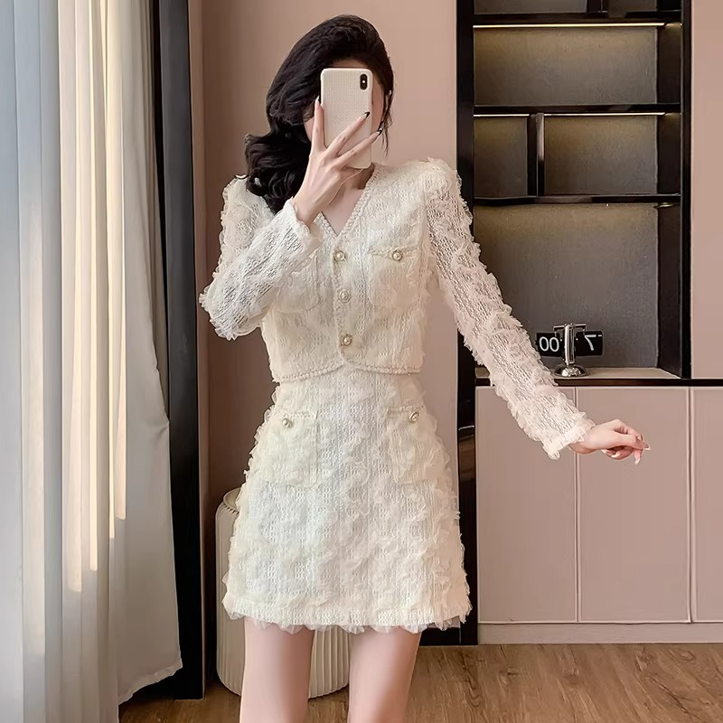 프랑스식 명문 여성 작은 샤넬 스타일 레이스 세트 여성 2026 년 봄 가을 새로운 다용도 V넥 맨위 미니 스커트 투피스 세트