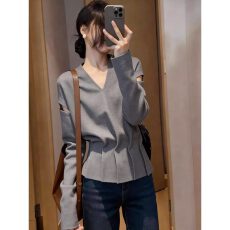 批发时尚2026春夏新款设计感精致温柔百搭巨好看压褶灰色收腰长袖上衣