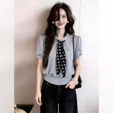 批发法式甜美小众设计高级感超好看轻奢减龄洋气时髦百搭修身灰色T恤