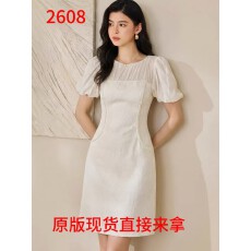 批发2026年夏季新款法式泡泡袖收腰气质感感显瘦白色<b class='q'>提花</b><b class='q'>连衣裙</b>
