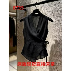 批发黑色无袖收腰翻领抽褶女巨好看新2026夏季别致很仙落肩轻熟风上衣