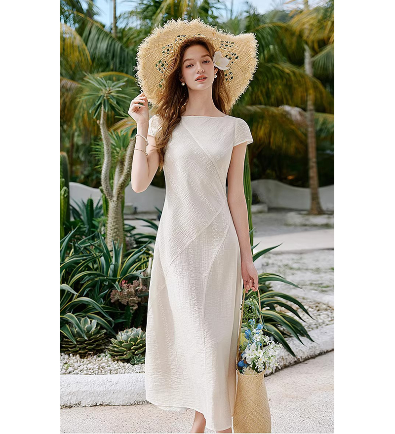 RY3010# 法式收腰白色连衣裙女2026夏季新款裙子初恋白月光长裙