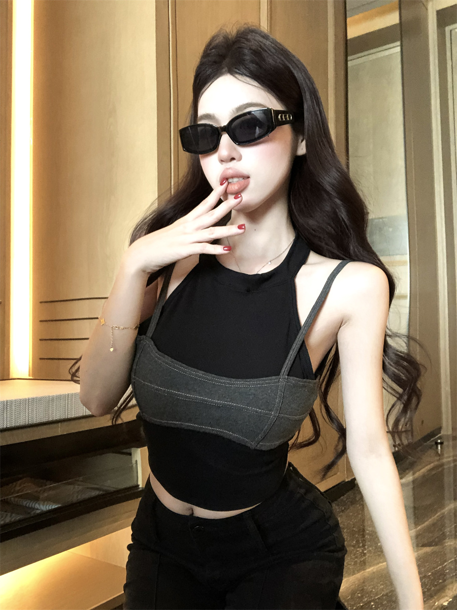 실사 정가 디자인 센스 순수한 욕망 차가운 매운맛 회색 싸움 블랙 배색 몸매 가꾸기 슬림해 보이는 섹시함 벨트 가슴 패드 캐미솔