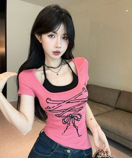 실사 정가 달콤한 핫걸 섹시함 행침 목 스트랩 불규칙 패치워크 페이크 레이어드 프린트 몸매 가꾸기 반팔 티셔츠