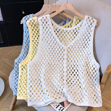 批发实拍宽松大码针织马甲女叠穿 新款<b class='q'>甜美</b>减龄镂空坎肩背心