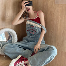 批发牛仔背带裤女夏小个子减龄可爱设计感爱心格子拼接宽松网红直筒裤