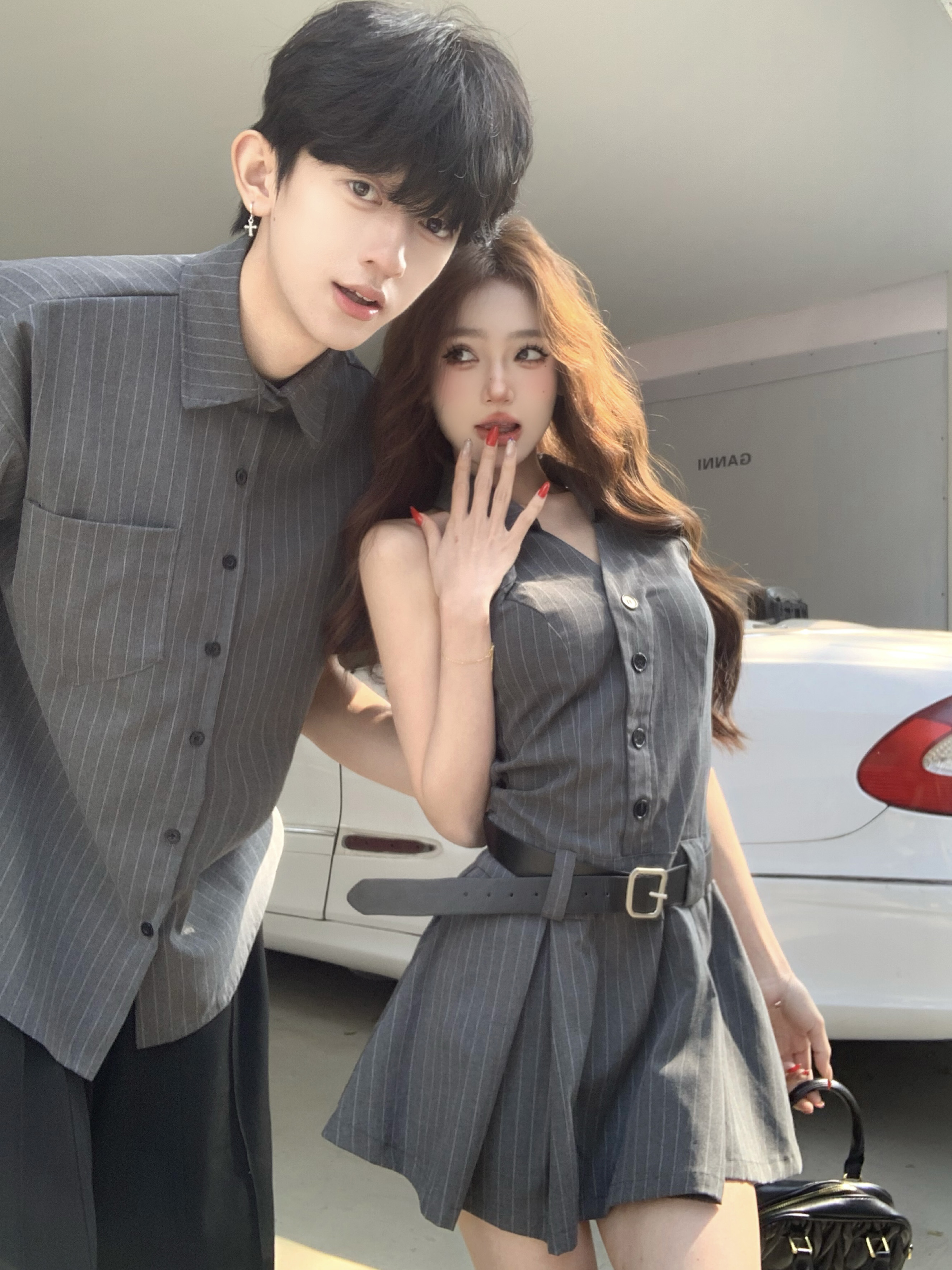 실사 커플룩 프랑스식 스트라이프 행침 목 드레스 민소매 허리 수축 플리츠 스커트 하나 치마 하나 의류 세트