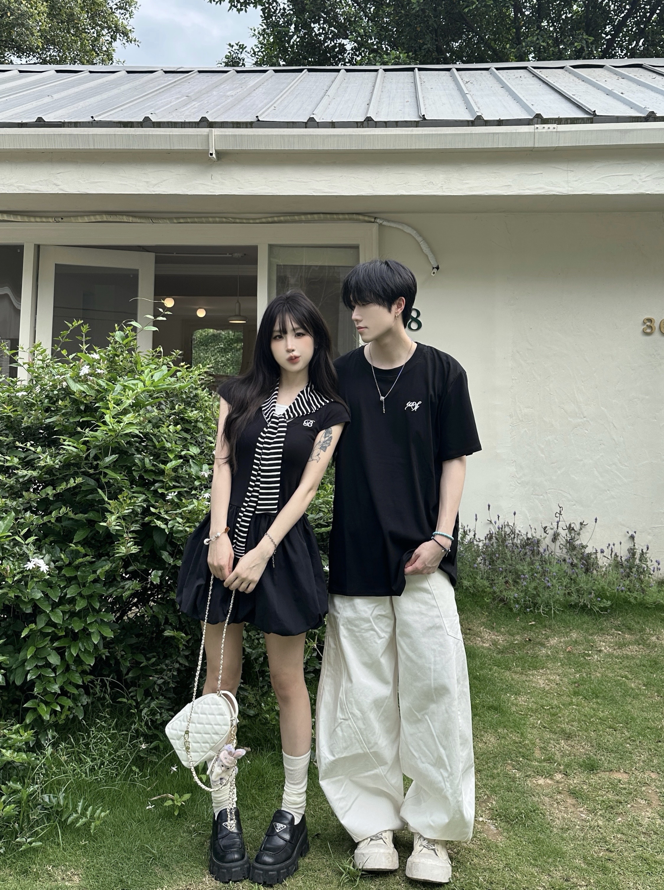실사 커플룩 한국 스타일 학원 스타일 드레스 작은 대중 디자인 센스 허리 수축 한 마디 숄 꽃밭 미니 스커트