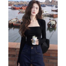 批发黑色方领<b class='q'>长袖</b><b class='q'>t</b><b class='q'>恤</b>修身内搭打底衫2025新款<b class='q'>女</b>秋季短款显瘦辣妹上衣