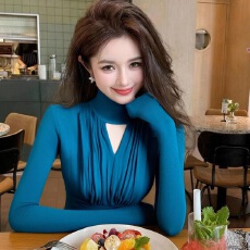 批发2025新款莫代尔半高领打底<b class='q'>衫</b>女修身内搭<b class='q'>镂空</b>长袖v领上衣遮肚外穿